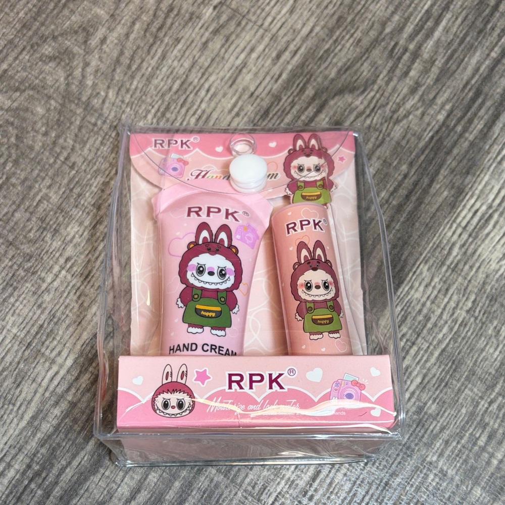 🌵5 for $20🌵 RPK Pink Hand Cream and Lipstick Set